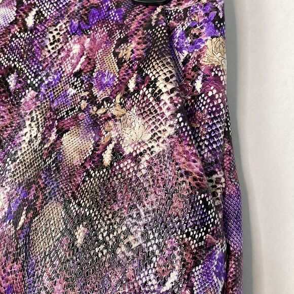 ASOS Design High Rise Purple Snake Print Leather Look Shorts. Size 4. NWT - Picture 7 of 14